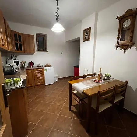 Luxusna Pod Kralovou Holou *